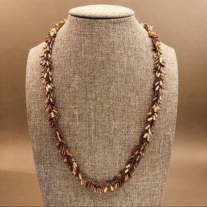 Bead/chain necklace.